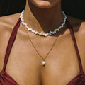 Conjunto de gargantilla y perla flotante dorada