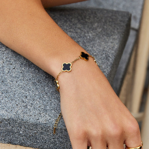 Pulsera trébol negro