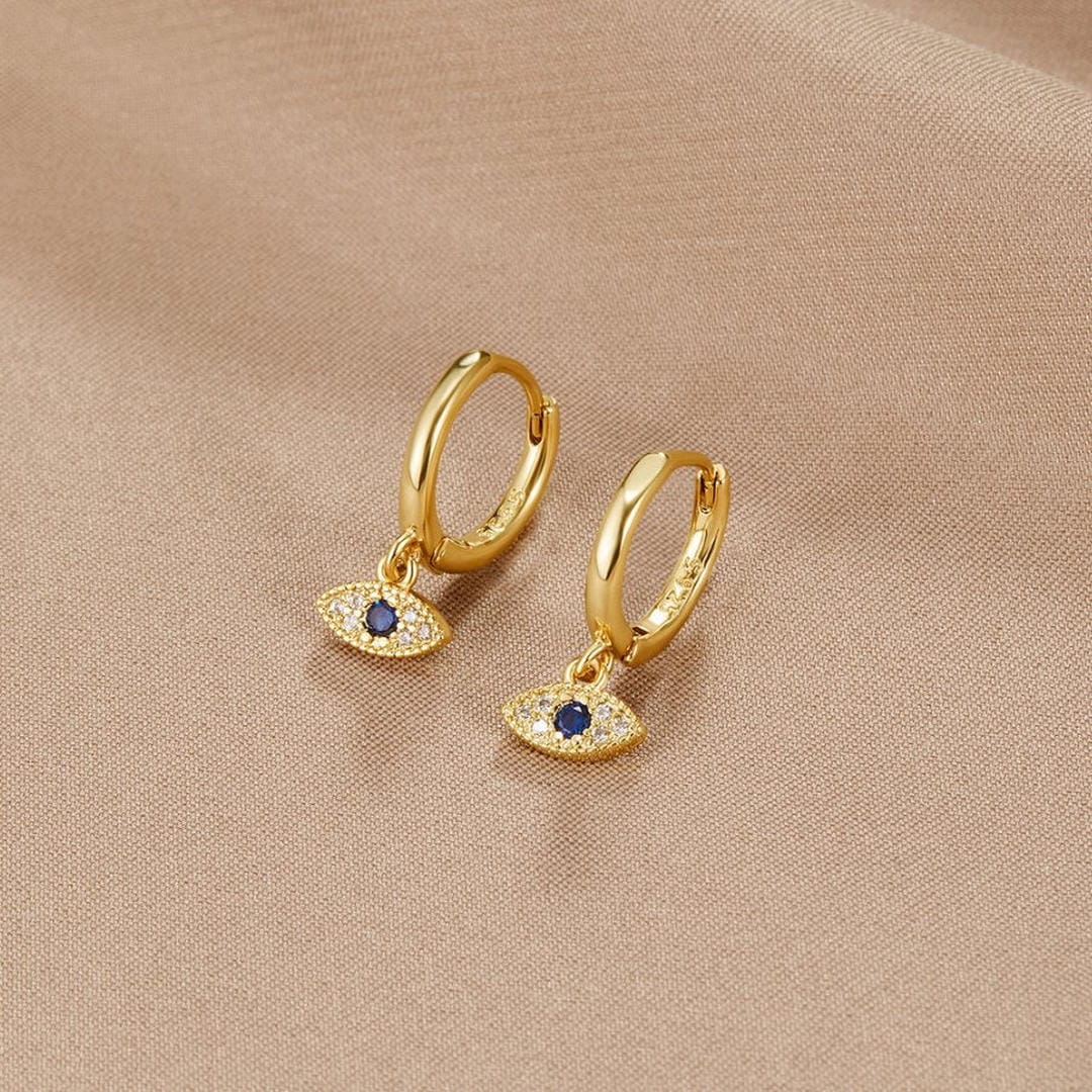 Pendientes de oro con forma de gota