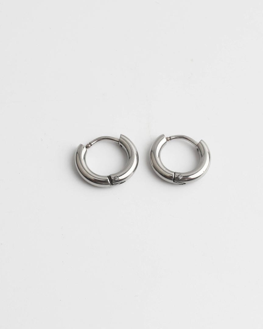 Aretes de aro Huggie elegantes