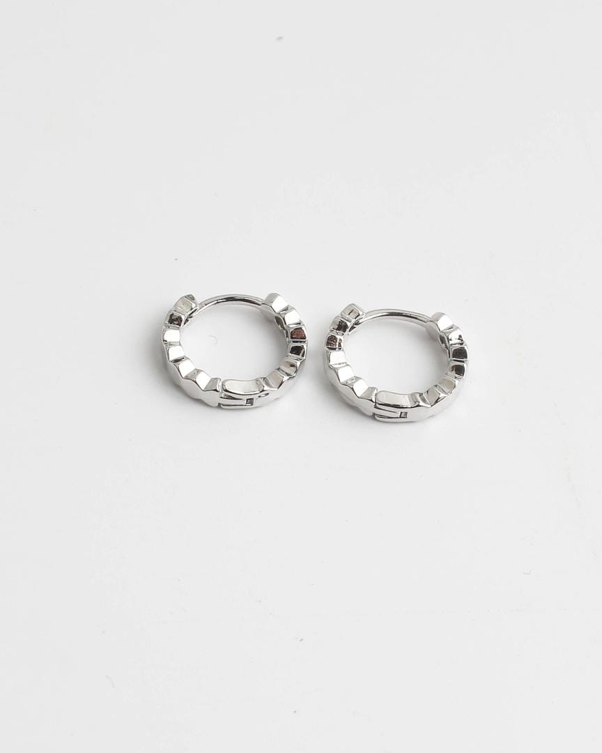 Pendientes de aro clásicos Emma Radiant