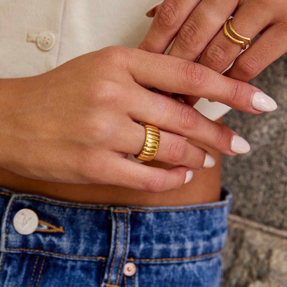 Anillo grueso Calira de oro