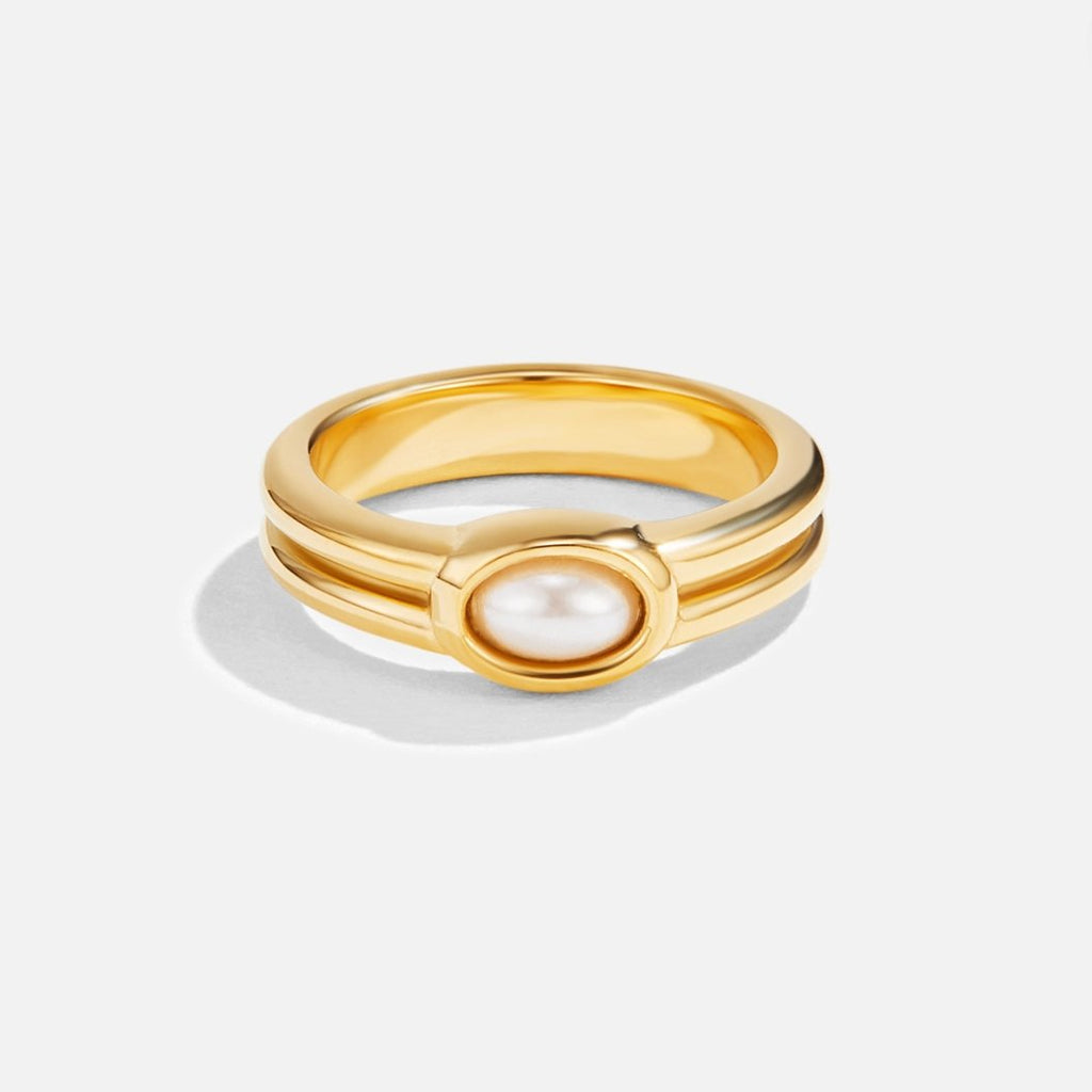 Anillo de Oro de 18K con Perlas Gruesas