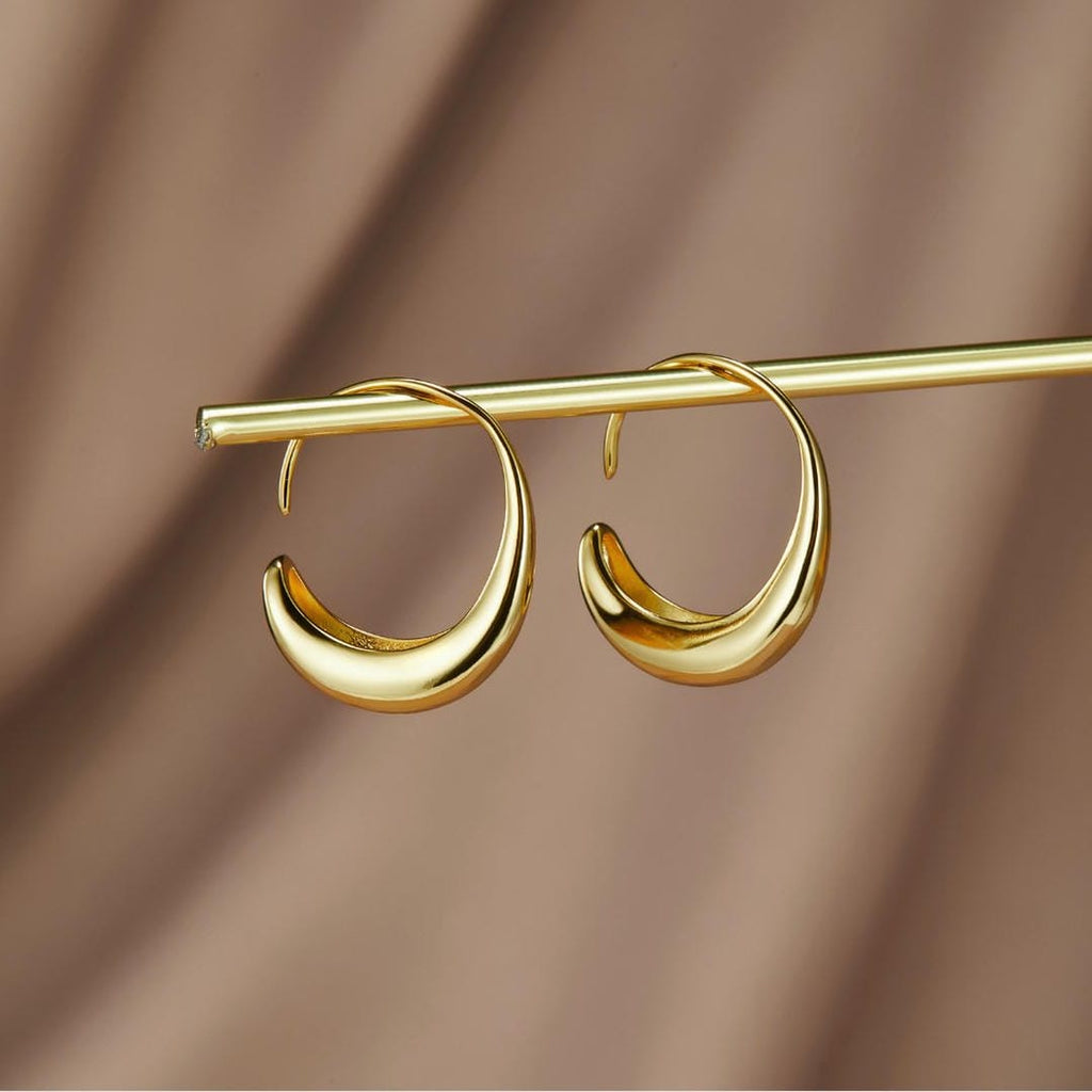Pendientes Minimalistas de Aro Dorado