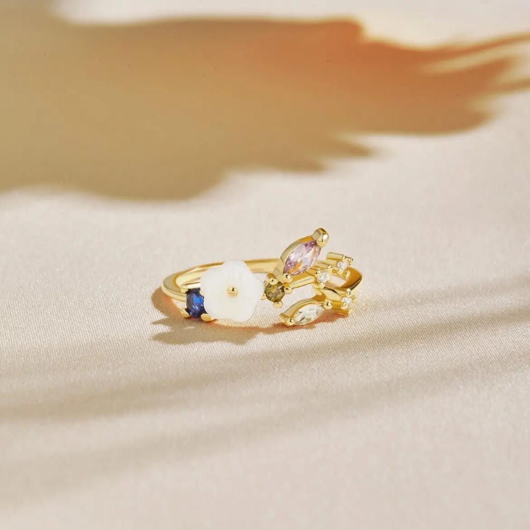 Anillo de Oro Ajustable Joyous Bloom