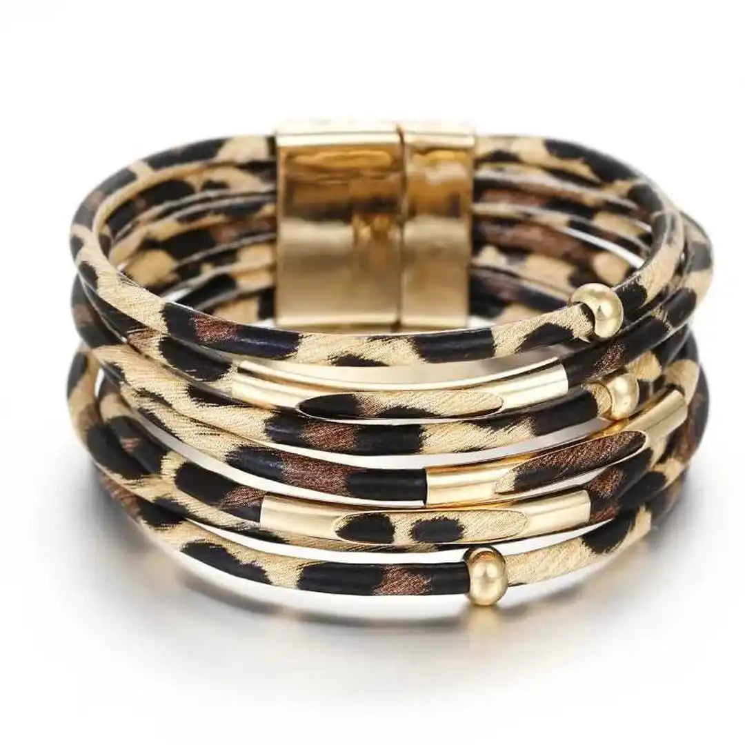 Pulsera ancha tipo bohemio de múltiples capas