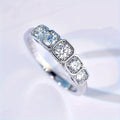 Anillo de eternidad vintage con bisel de cristal