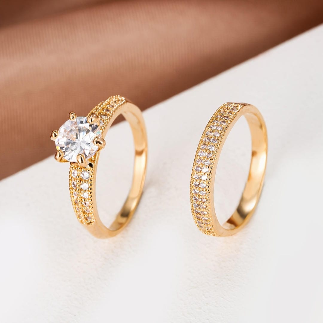 Conjunto de anillos de pavé redondos