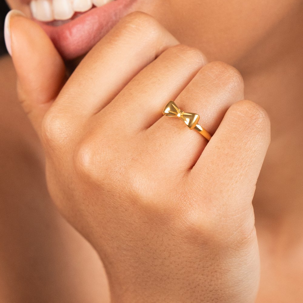 Anillo Ellie con Lazo Dorado