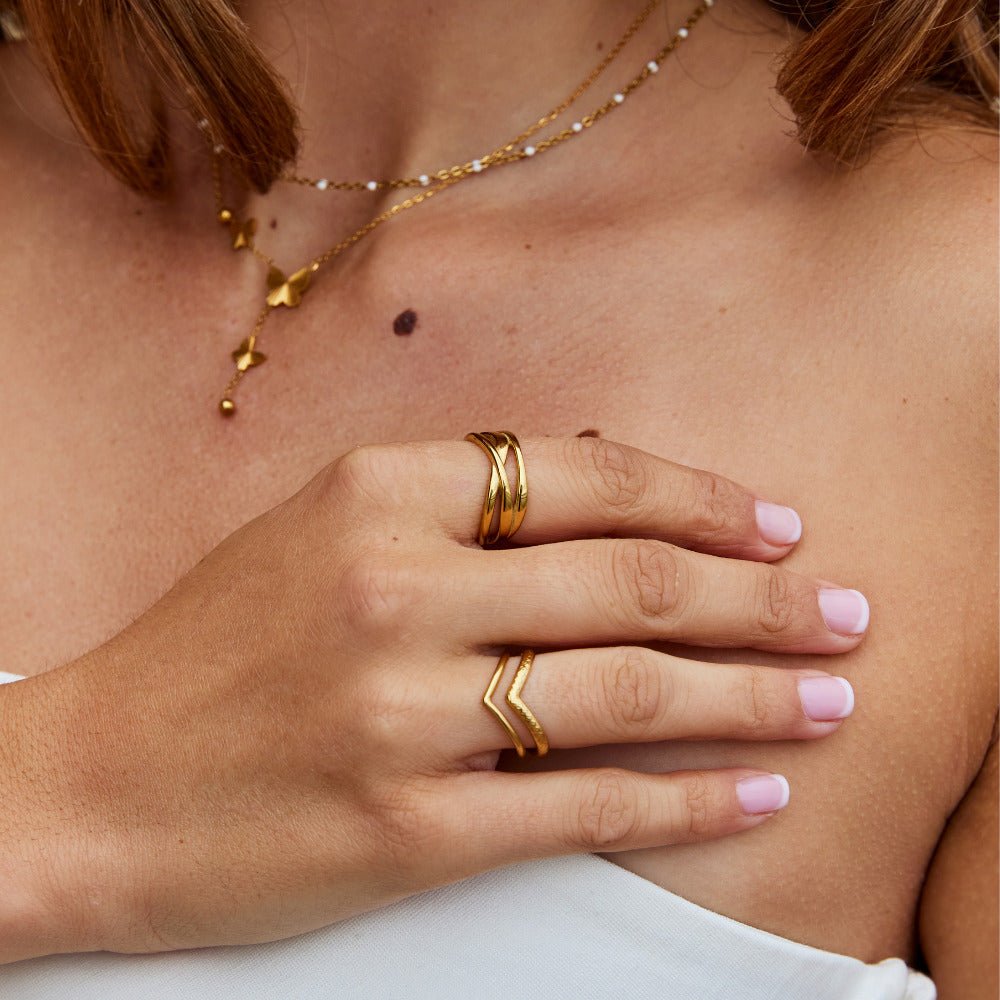 Anillo de oro entrelazado Maisie
