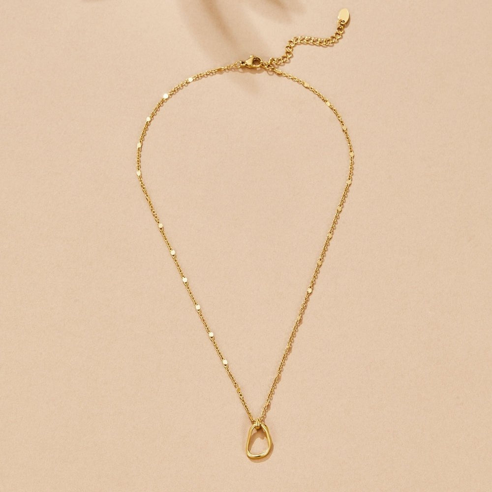 Collar con colgante Erin dorado