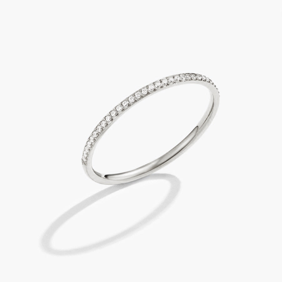 Anillo de plata con cristal de eternidad