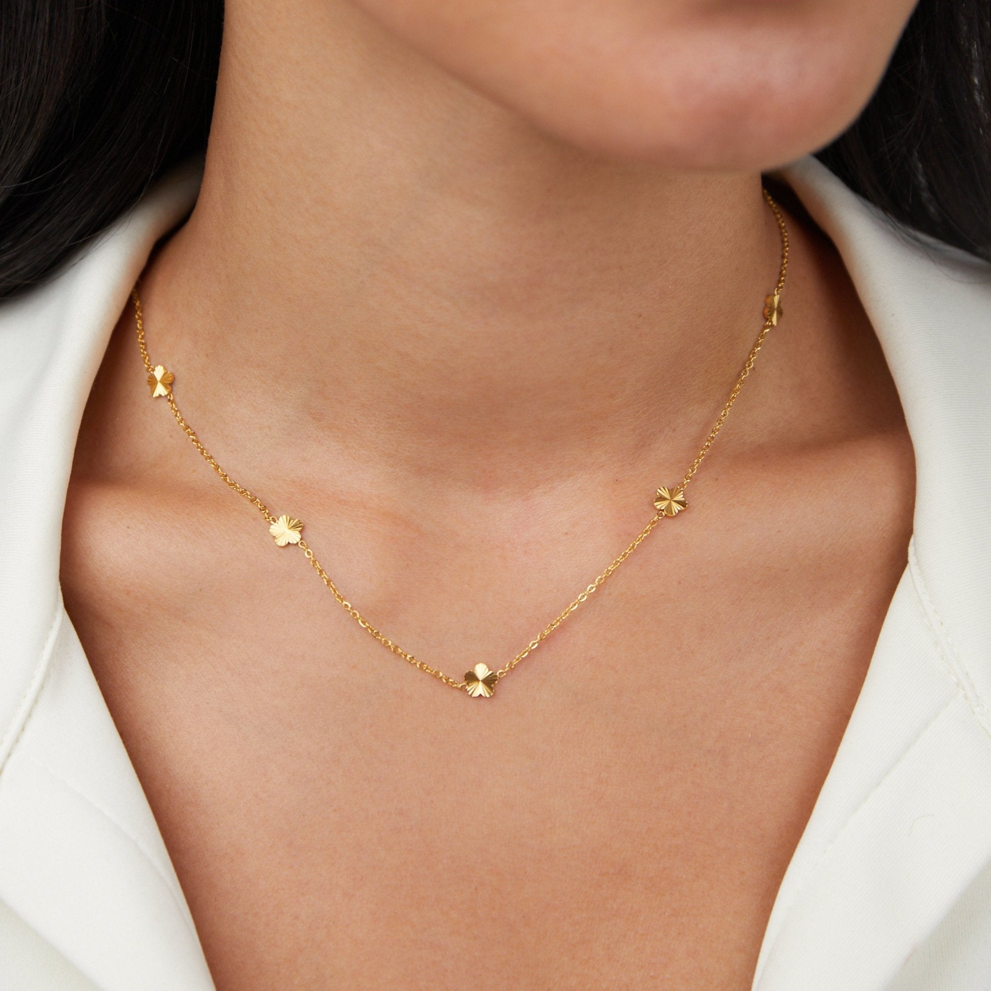 Collar de cadena de oro de 18K Flower Power