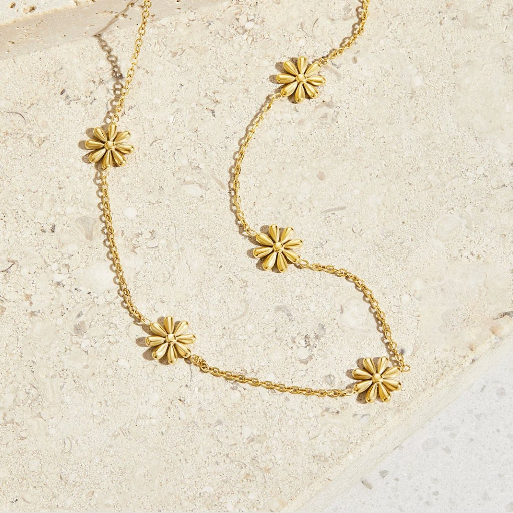 Collar Flor de Poder de Oro de 18K