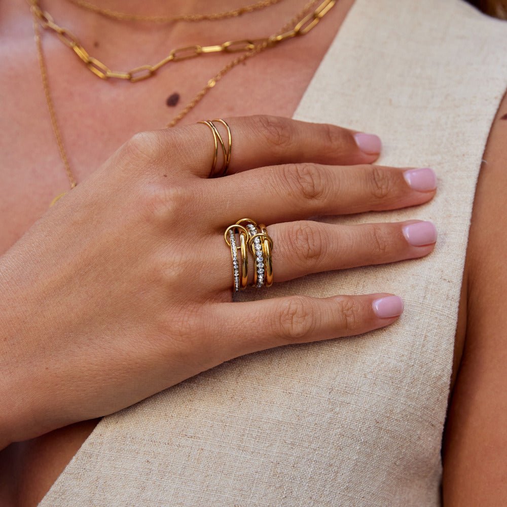 Anillo de oro y cristal "Forever"