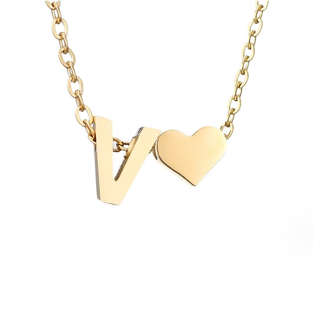 Collar de oro con inicial y corazón personalizado