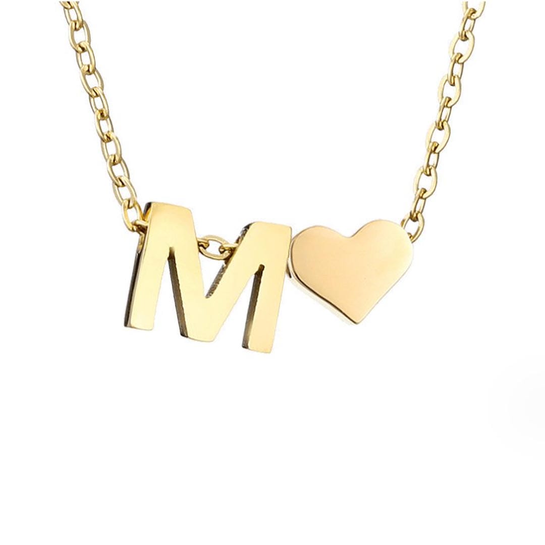 Collar de oro con inicial y corazón personalizado