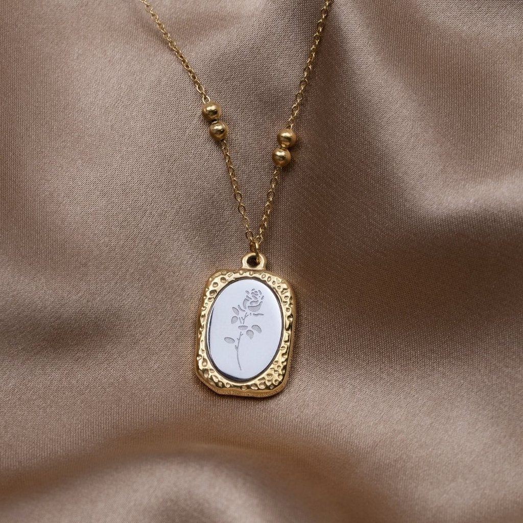 Collar de Rosas 'Amor Frágil'