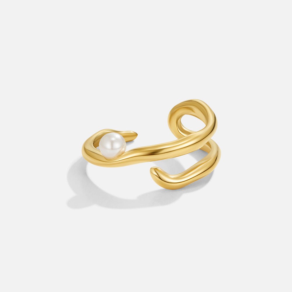 Anillo geométrico de oro y perlas
