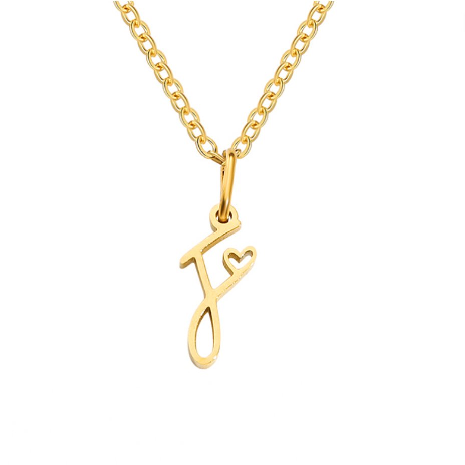 Collar de corazón con letra de oro