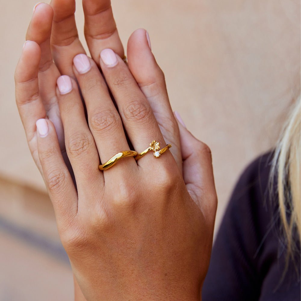 Anillo Pétalo Flor Dorada