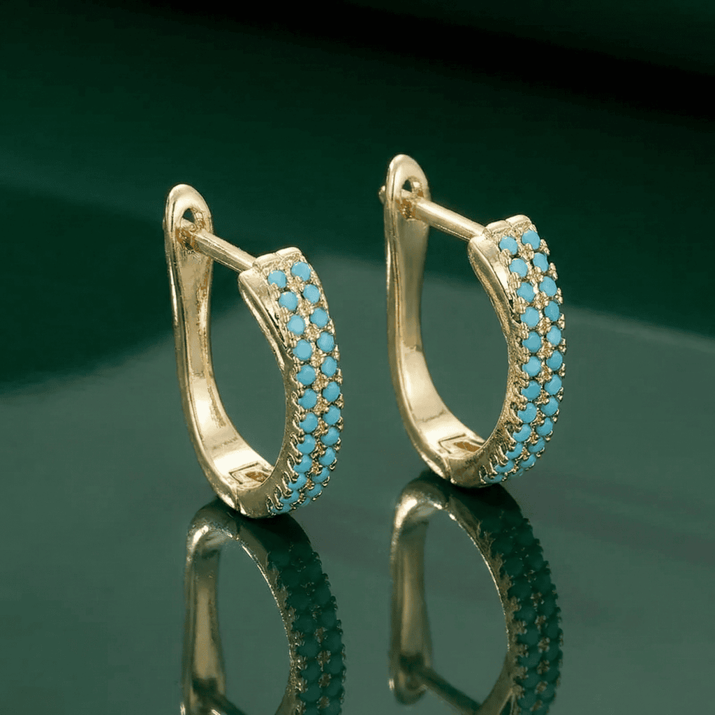 Arracadas de oro clásicas pavé de turquesa