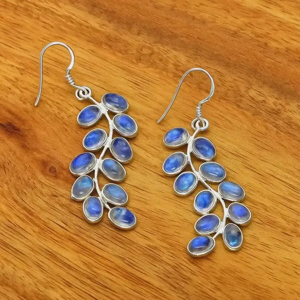 Aretes elegantes de amatista de luna