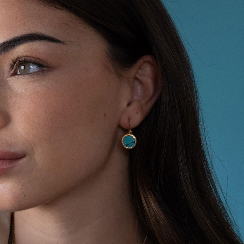 Pendientes Elegantes de Oro con Piedra Turquesa