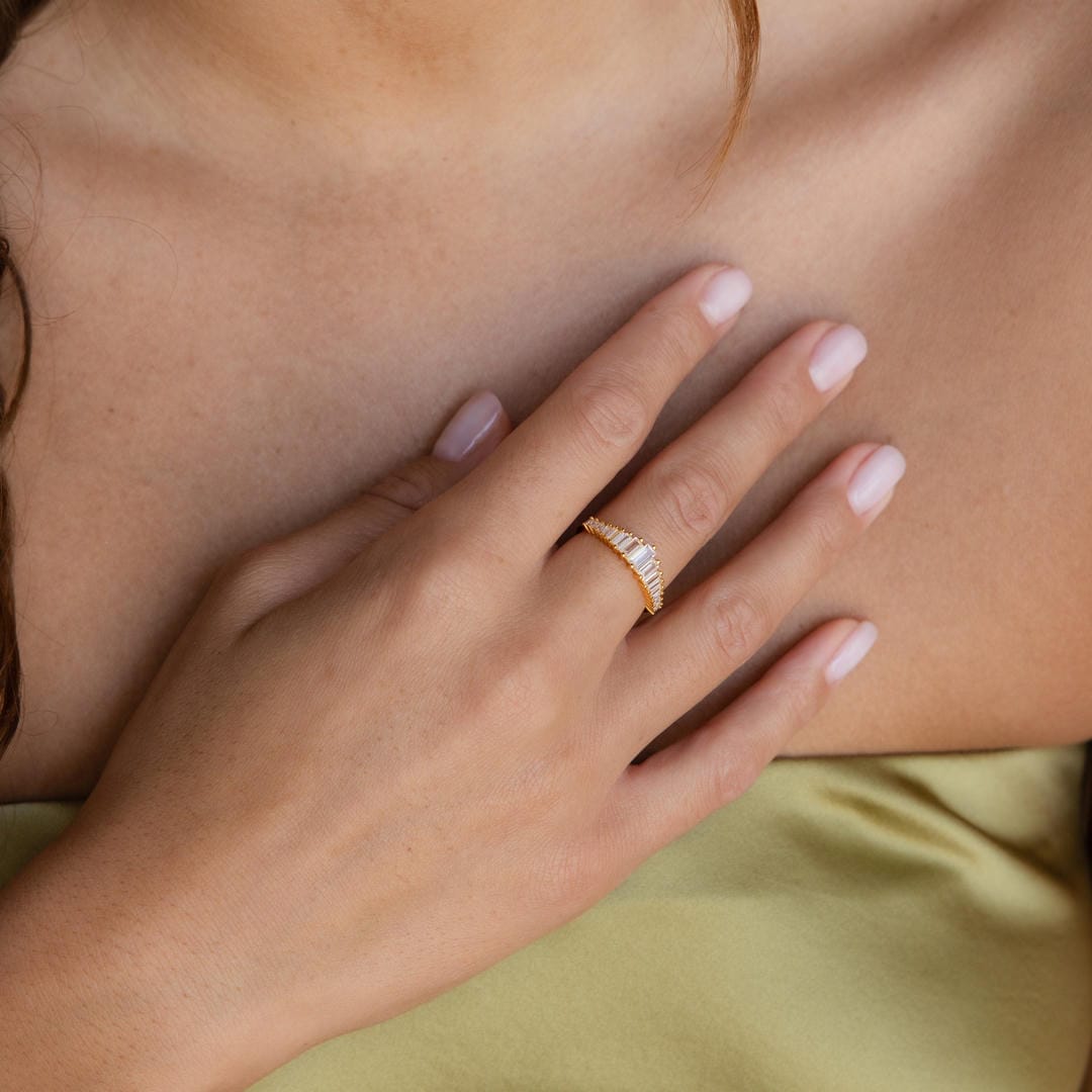 Anillo minimalista Baguette Stone