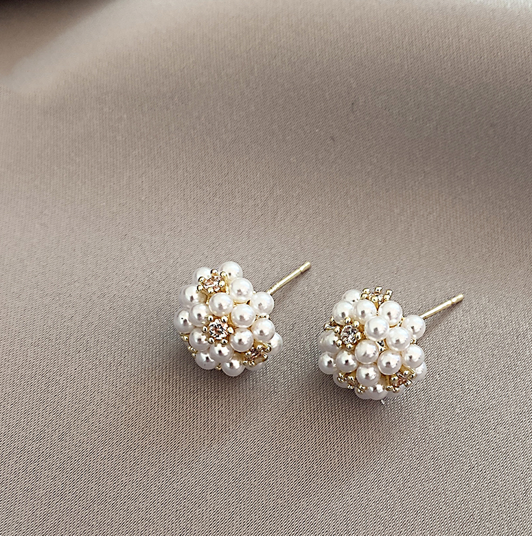 Pequeños Pendientes Elegantes de Perlas