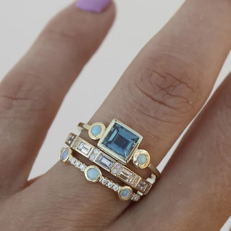 Anillo de cristal azul de estilo antiguo