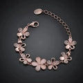 Pulsera con flor de rosa antigua