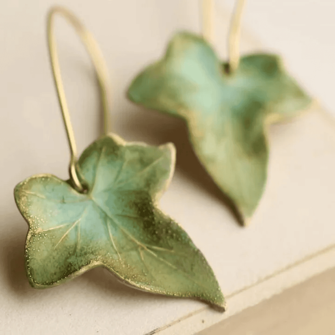 Pendientes de hoja realistas vintage