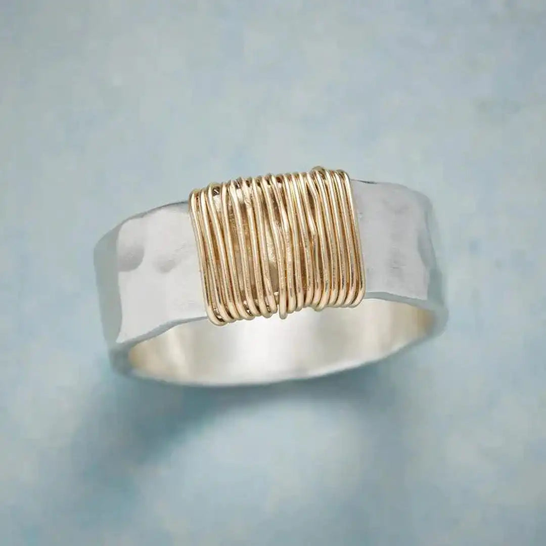 Anillo de plata hilos dorados vintage