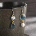 Pendientes vintage de perlas y piedra azul