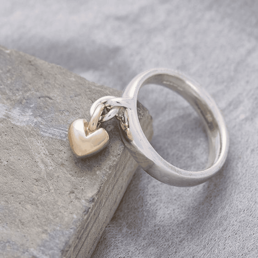 Anillo de plata con corazón colgante vintage