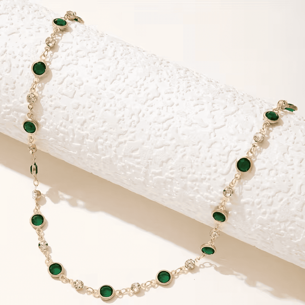Collar con estación Esmeralda Verdant