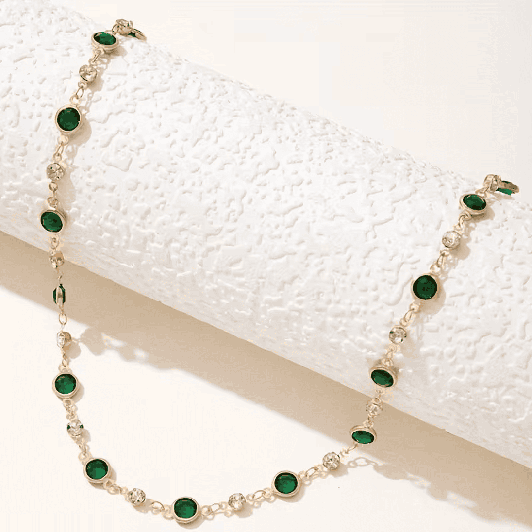 Collar con estación Esmeralda Verdant