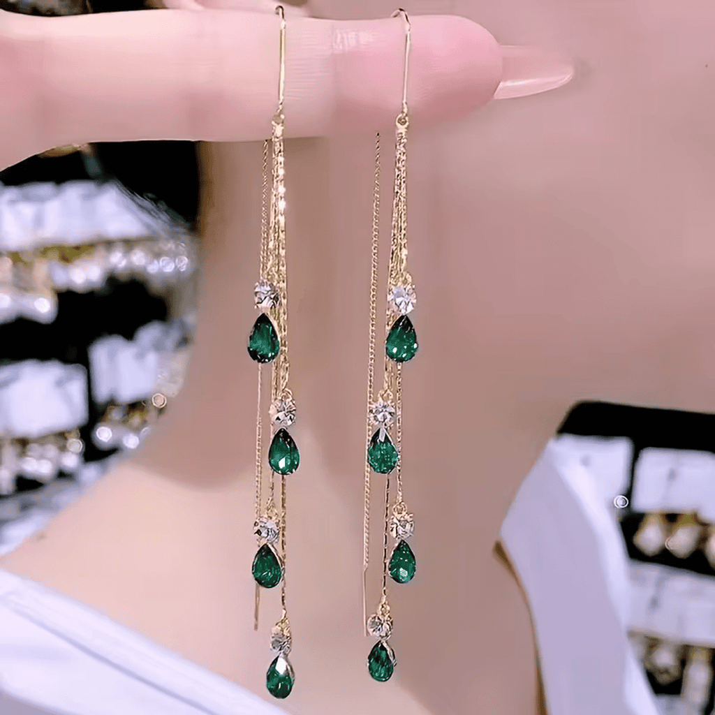 Pendientes de borlas de lluvia verdes