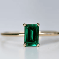 Anillo Esmeralda Musa Elegante