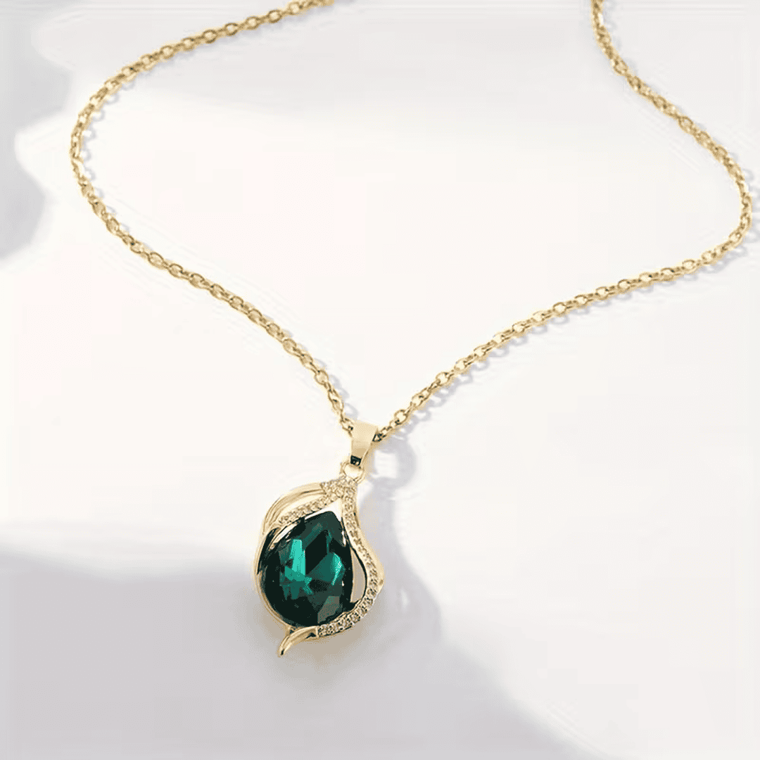 Collar con dije Ola Esmeralda