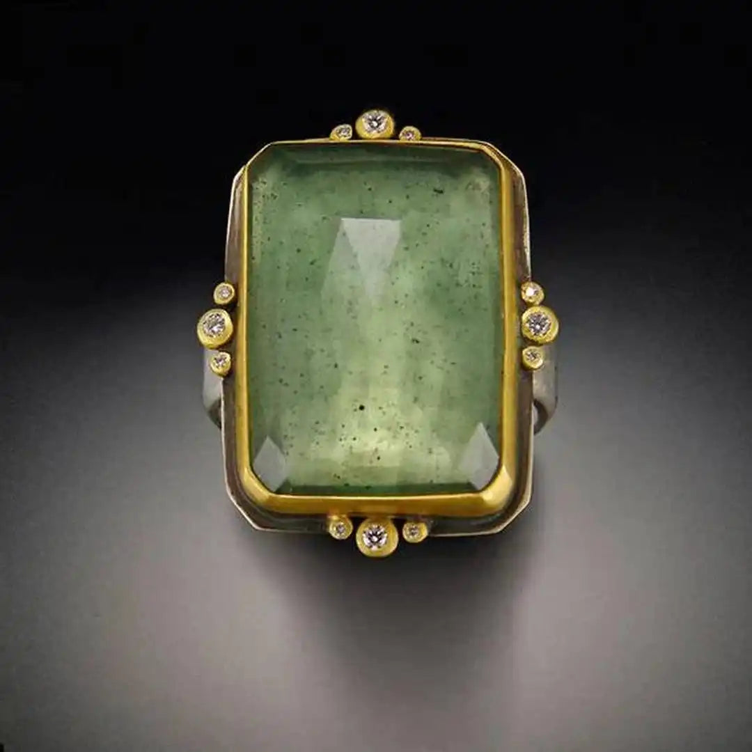 Anillo vintage de oro verde