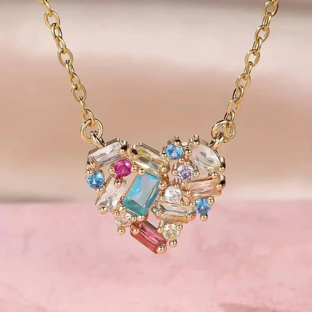 Collar de Corazón con Brillo Colorido