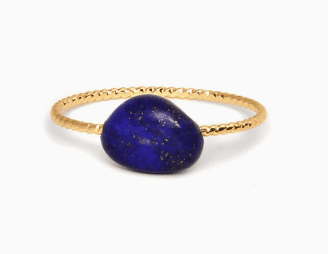 Anillo Delgado con Piedras de Colores
