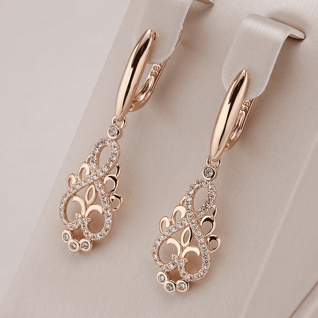 Pendientes de elfo elegantes con circonitas cúbicas