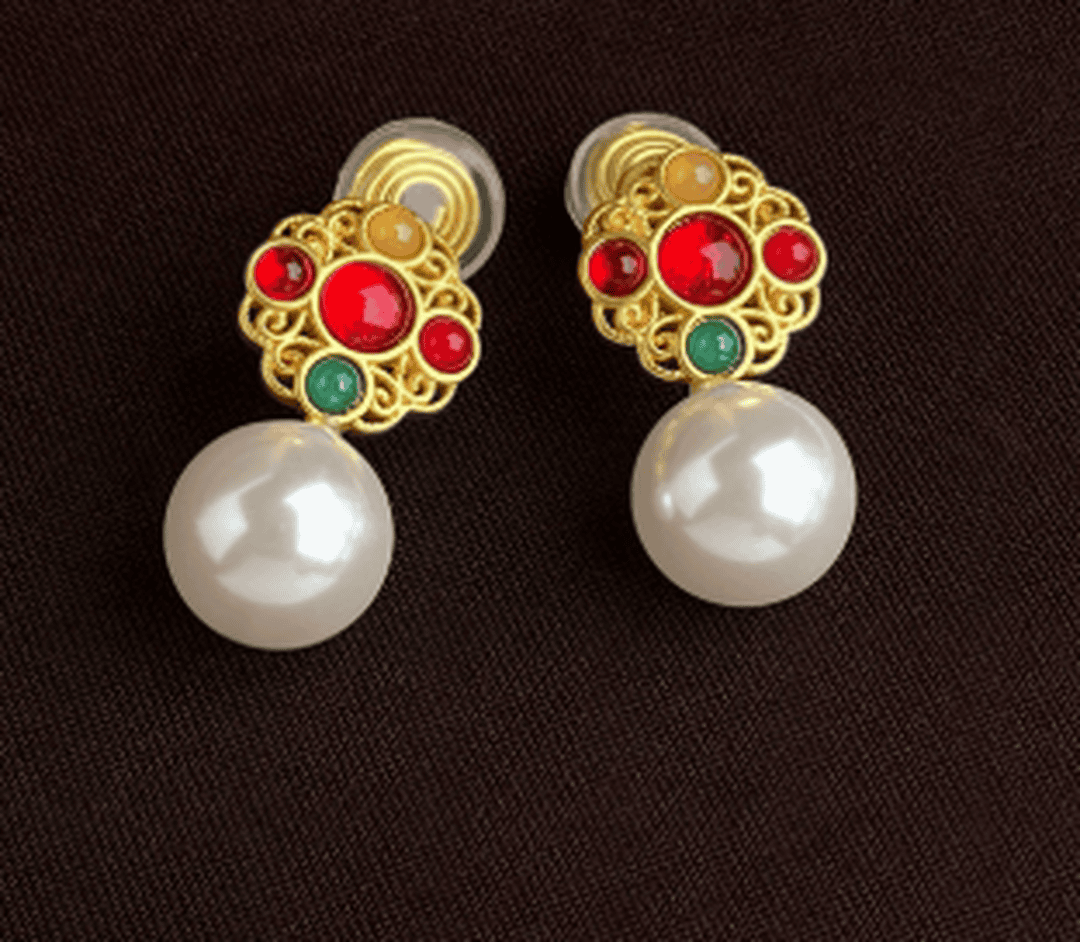 Pendientes de perlas de piedra roja geométrica