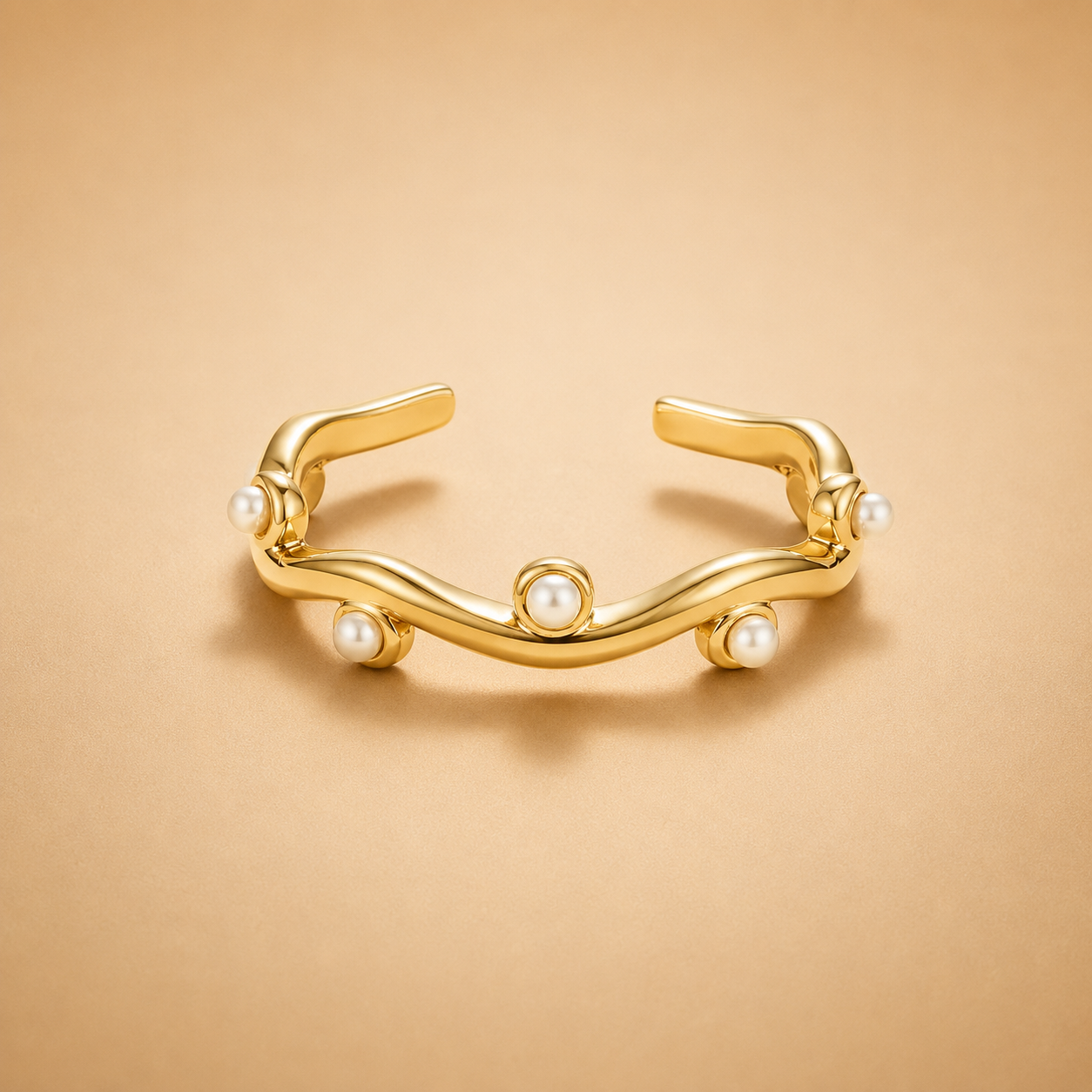 Anillo de Oro de 18K Wavey Pearl
