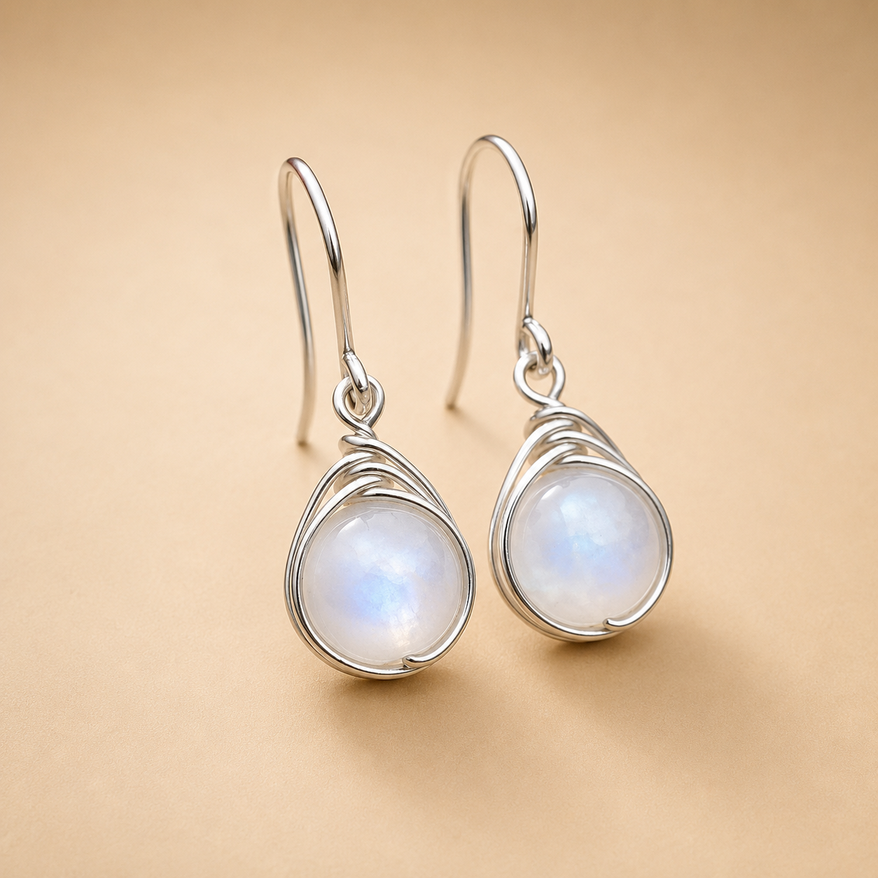 Pendientes colgantes de plata con piedra lunar