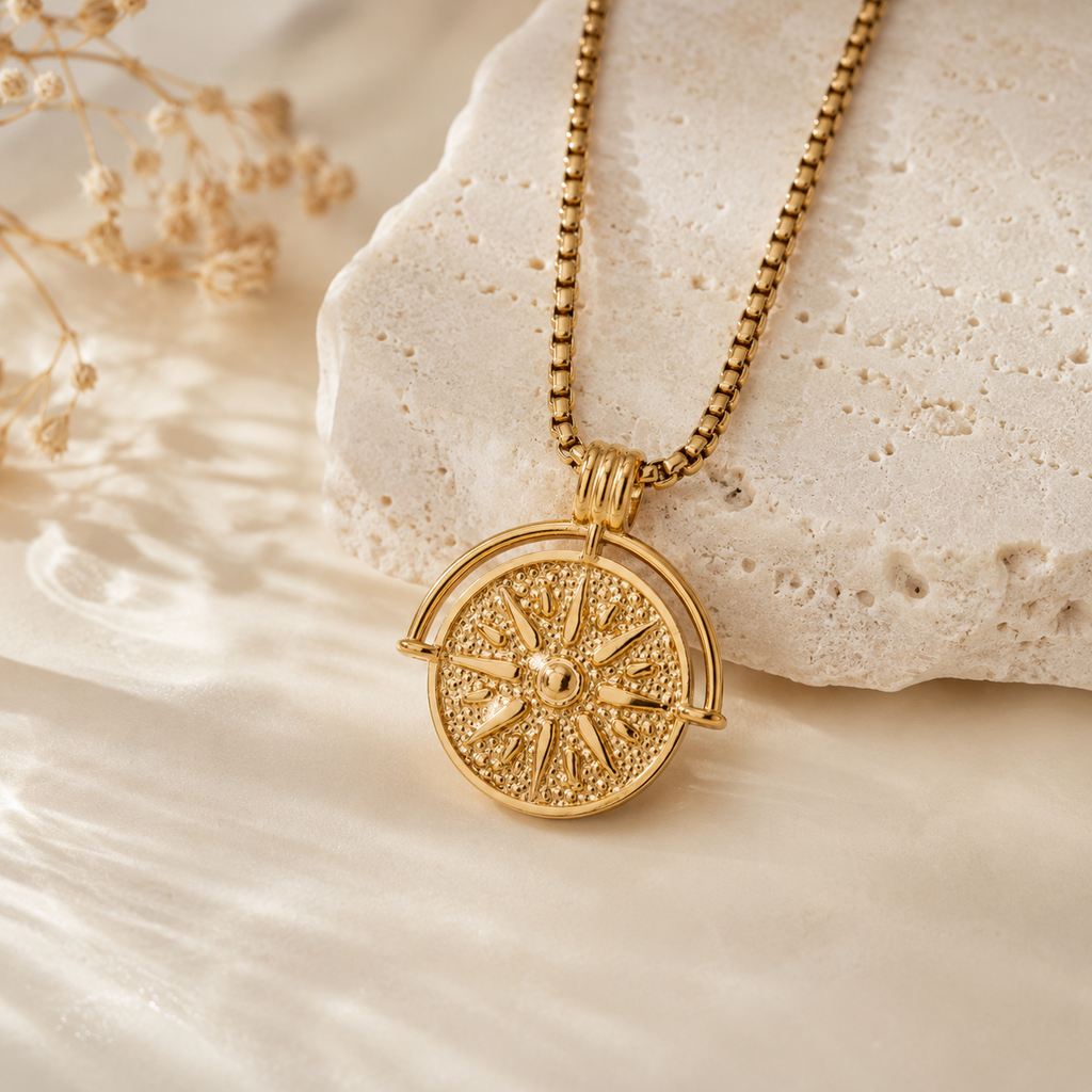 Collar Moneda Sol Dorado