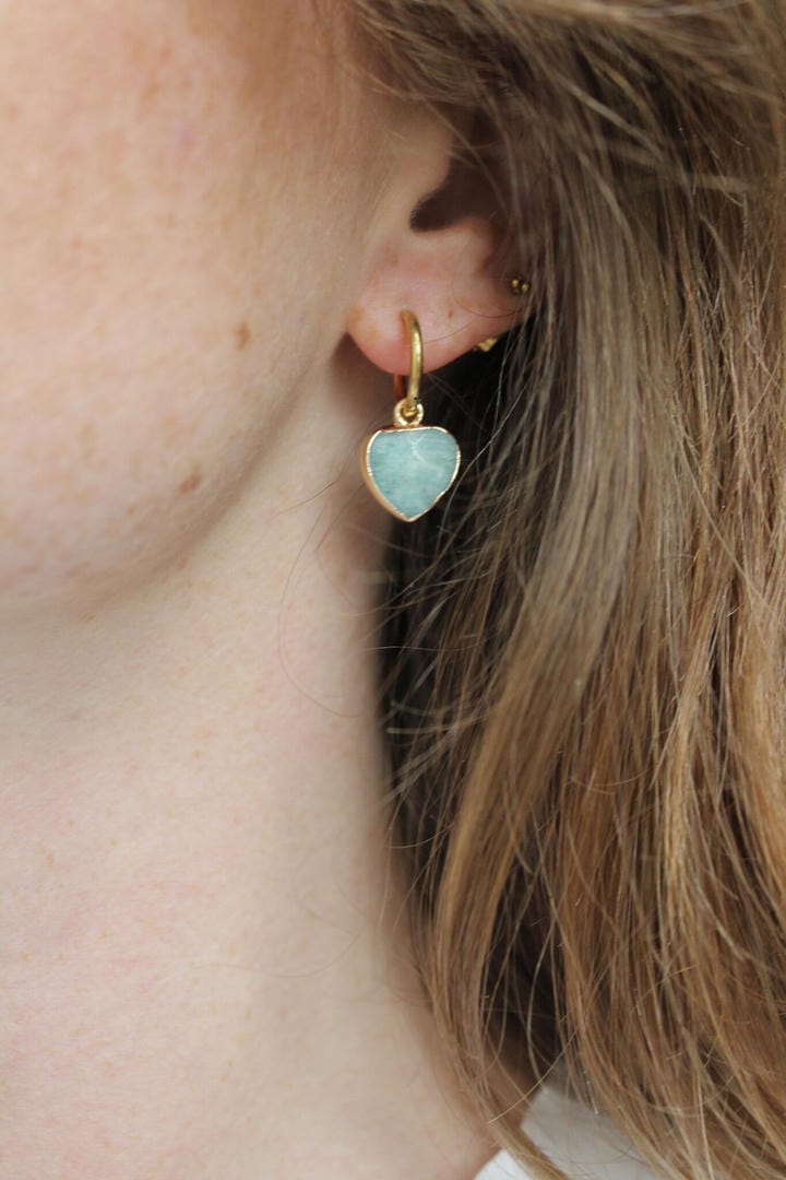 Pendientes de aro con piedra en forma de corazón